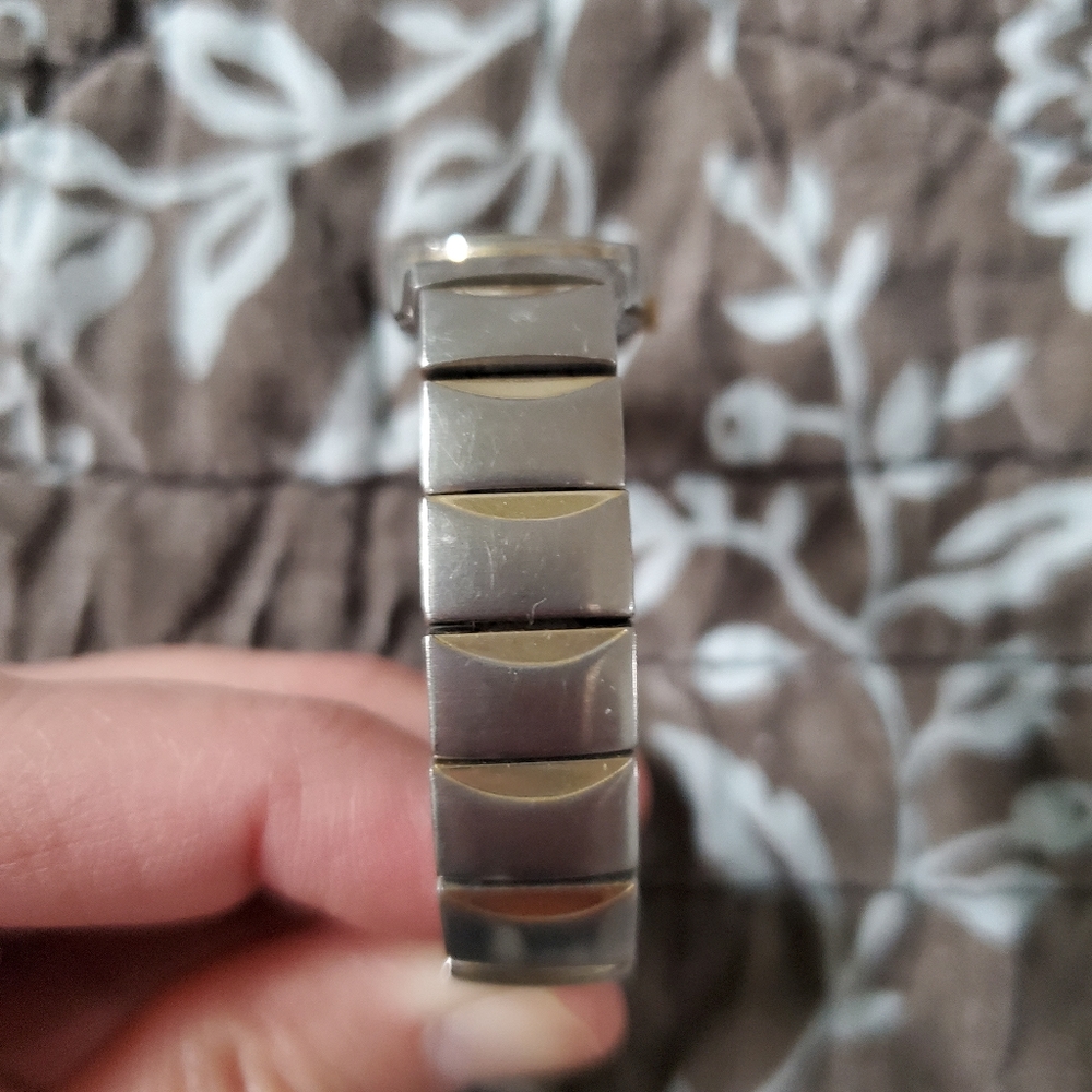 Kenneth Cole Watch - Picture 5 of 5